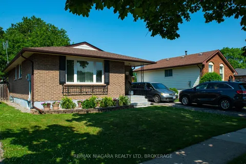 38 Roehampton Drive, ON L2M 7K7