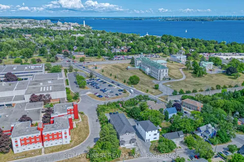 67-69 Gardiner Street, ON K7M 1A7