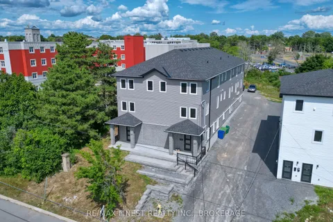 67-69 Gardiner Street, ON K7M 1A7