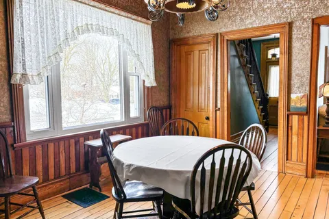 293 Drummond Street, ON N0M 1H0