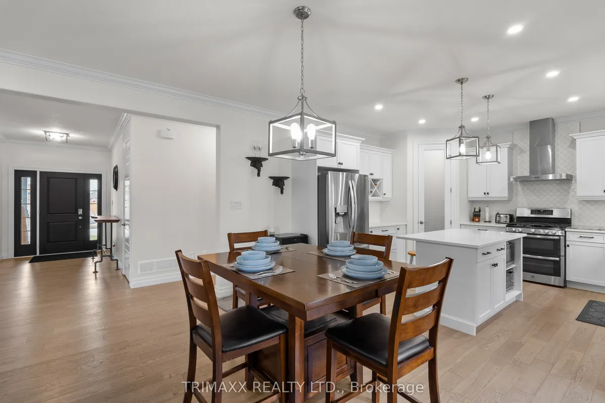 31 Thames Springs Crescent, ON N0M 2M0