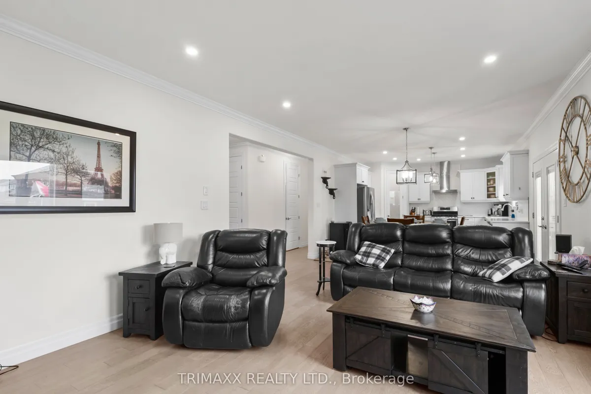 31 Thames Springs Crescent, ON N0M 2M0