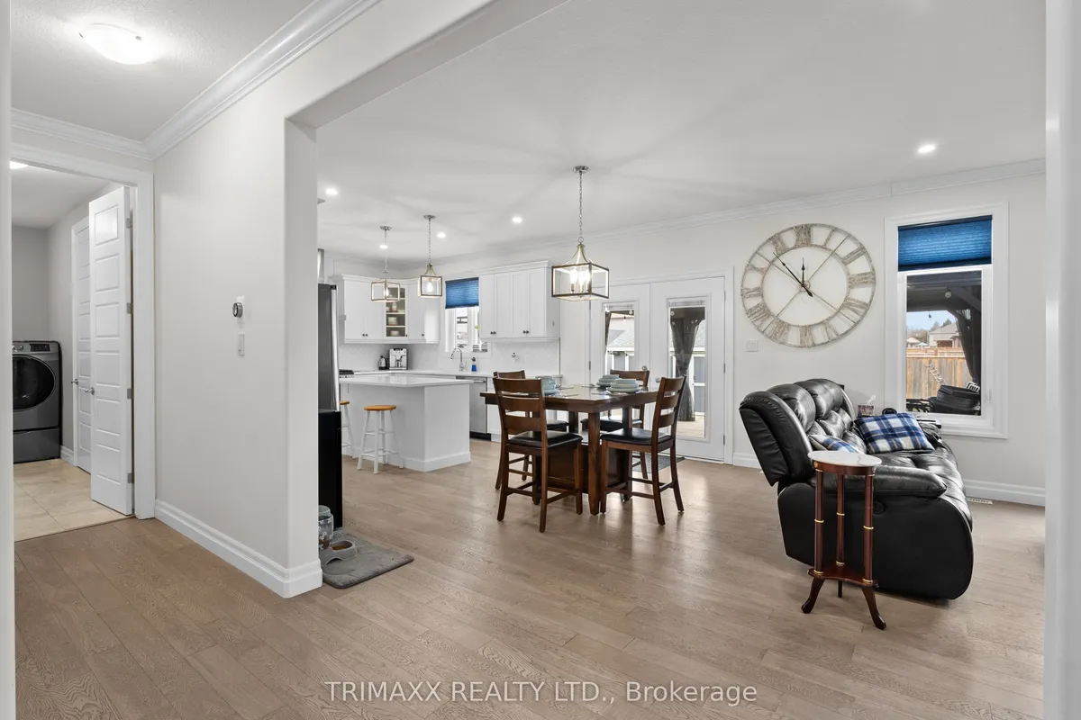 31 Thames Springs Crescent, ON N0M 2M0