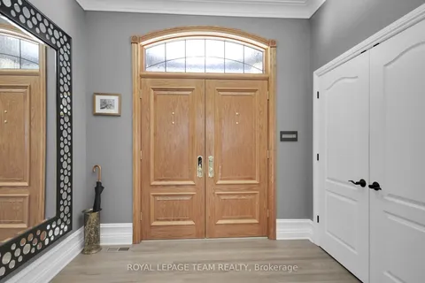 5849 QUEENSCOURT Crescent, ON K4M 1K3