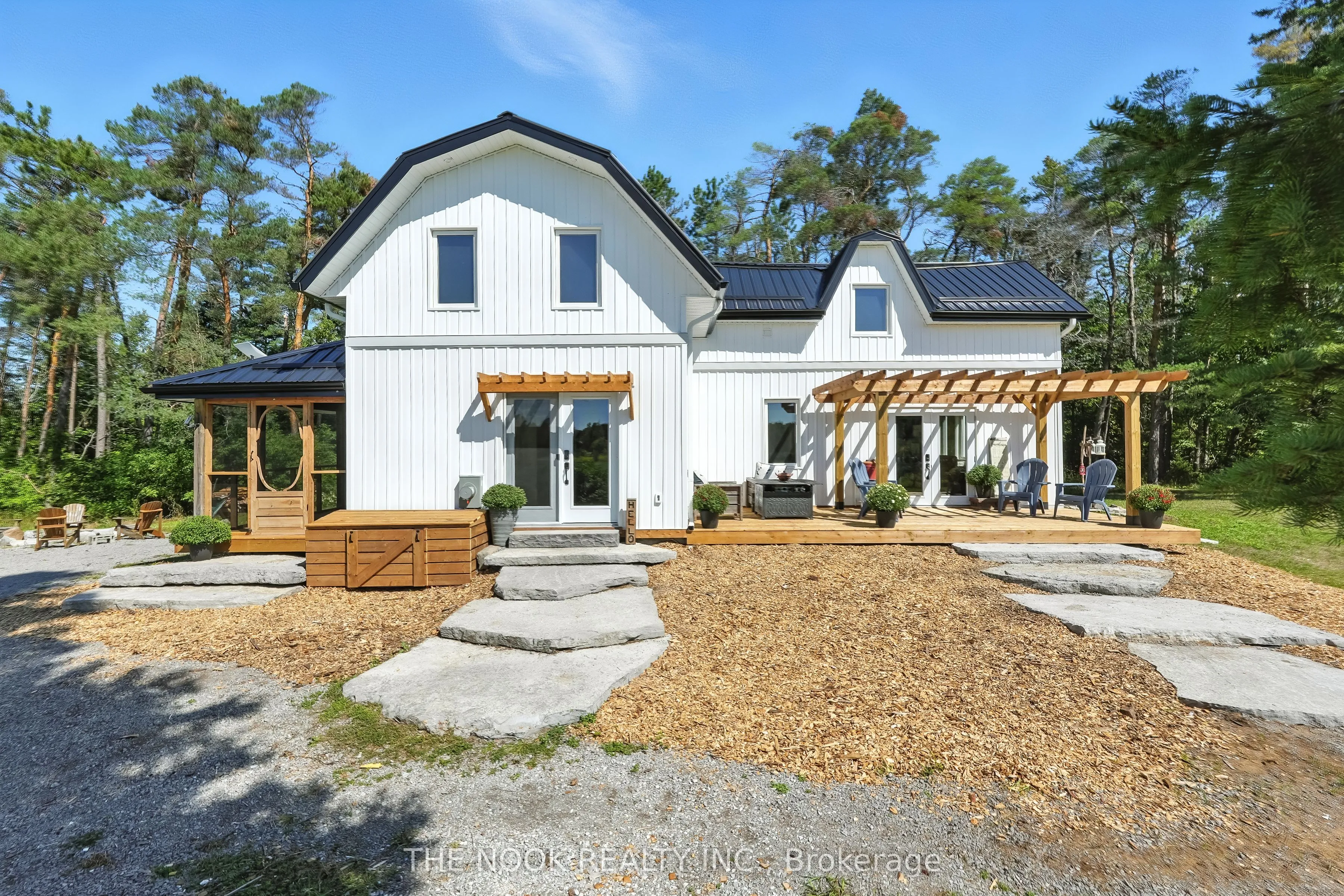 2011 Cty Road 121 Road, ON K0M 1N0