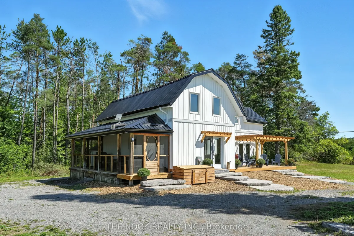 2011 Cty Road 121 Road, ON K0M 1N0