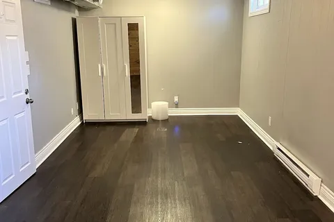 58 Cliff Crescent, ON K7M 1A8