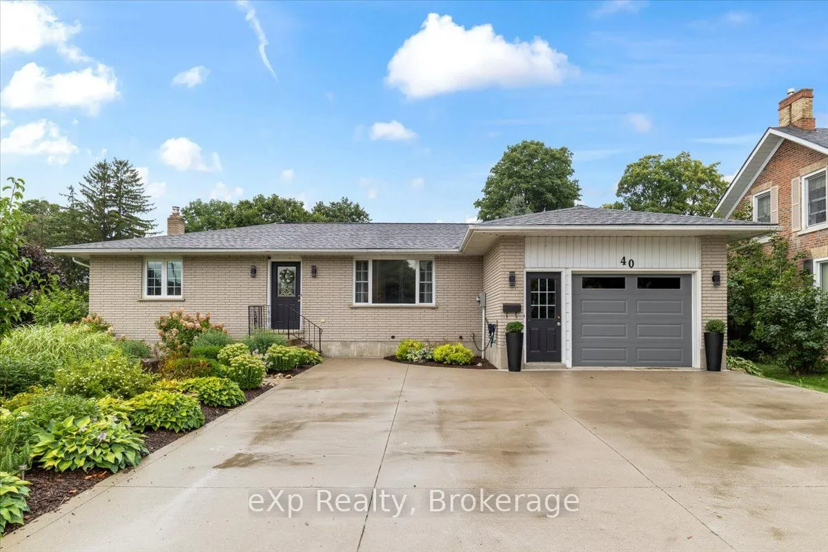 40 Arthur Street, ON N0G 1Z0