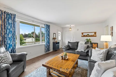 40 Arthur Street, ON N0G 1Z0