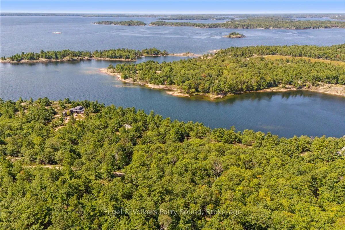 7 MA Lane, ON P2A 2W9