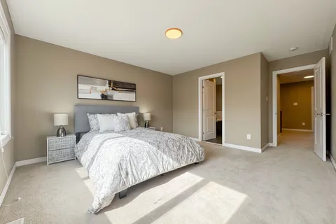 506 Peerless Street, ON K2J 5P9