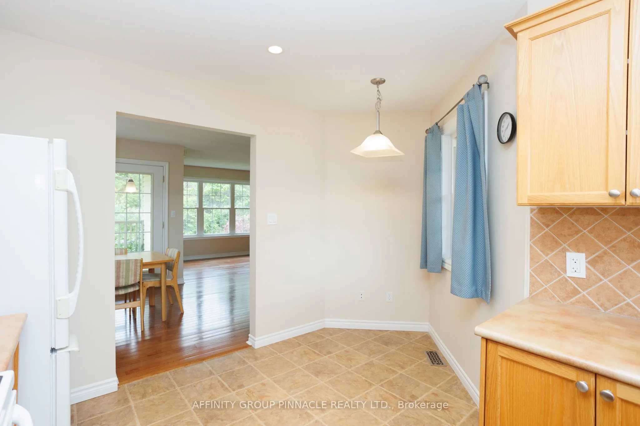 10 Champlain Boulevard, ON K9V 0H9