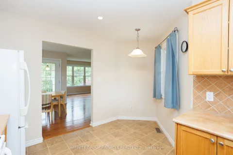 10 Champlain Boulevard, ON K9V 0H9