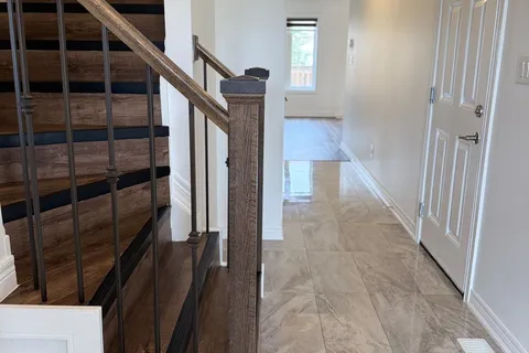 140 Monarch Street, ON L3C 0G6