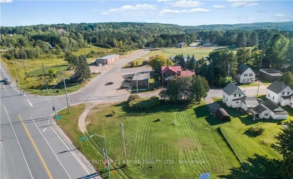 00 PCL 36-1 SEC 36M220 Highway, ON K0J 2M0