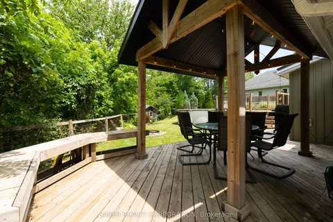 335D George Street, ON N5L 1C6