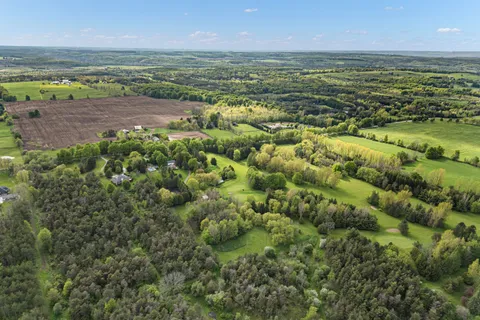 836081 4th Line, ON L9V 0J1