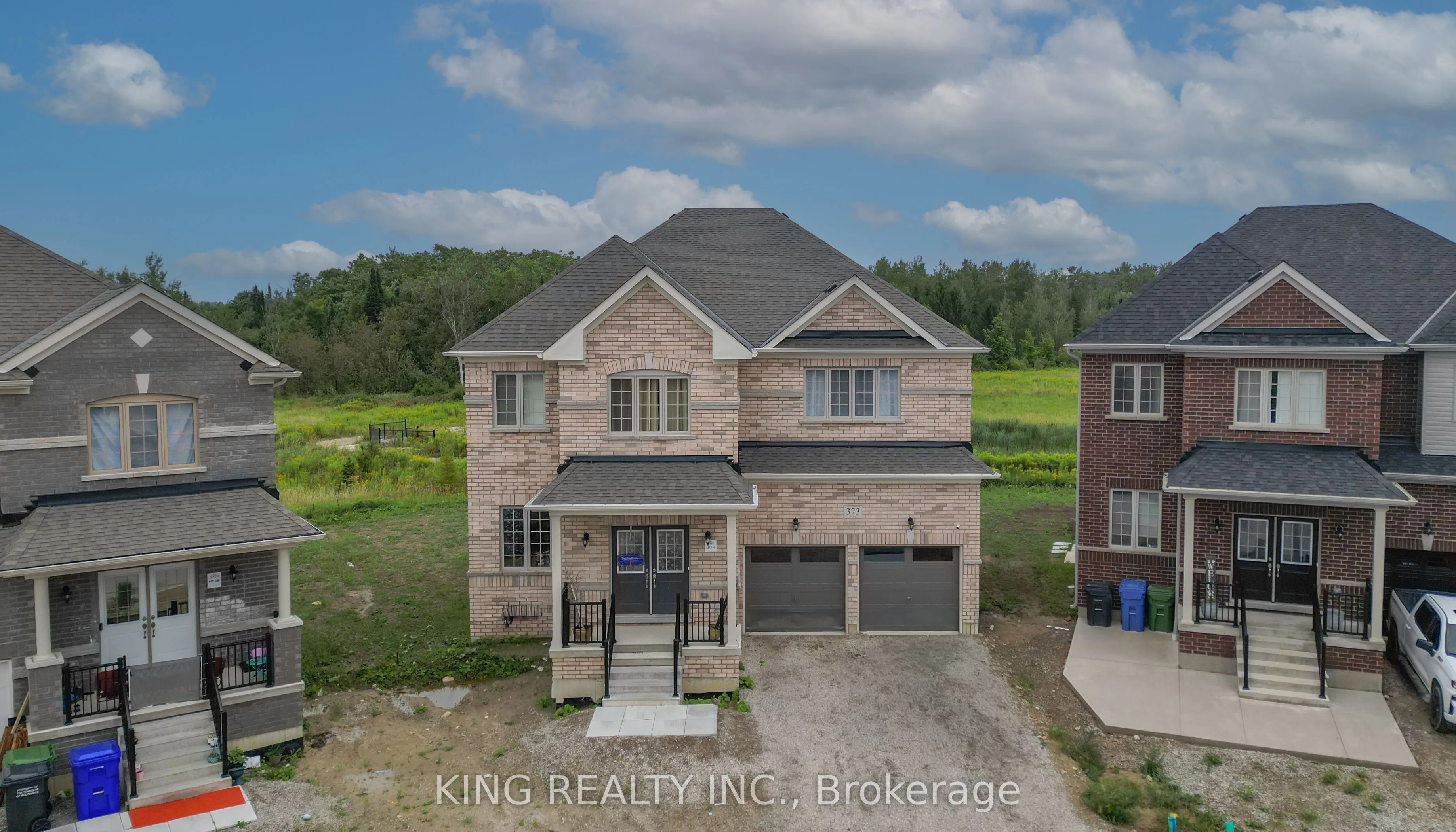 373 Russell Street, ON N0C 1B1