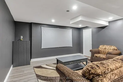 286063 County Road 10 Side Road, ON L9W 6P5