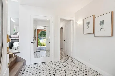 93 Westgate Park Drive, ON L2N 5X1