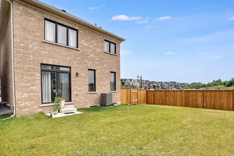 237 Eastbridge Avenue, ON L3B 0M6