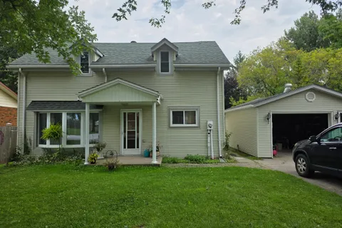 233 Queen Street, ON N0G 2N0