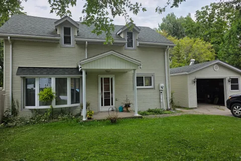 233 Queen Street, ON N0G 2N0