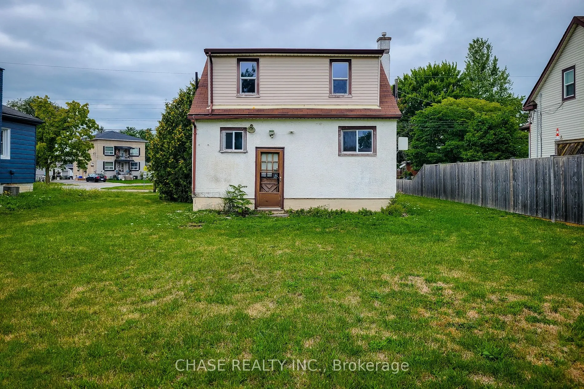 107 Saint George Street, ON L3C 5N5