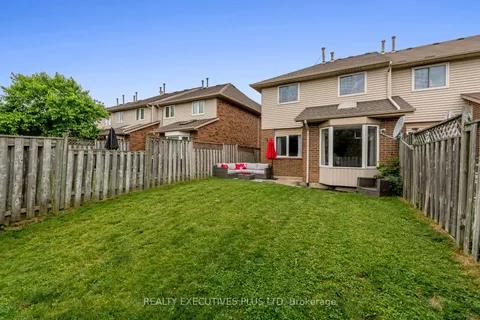 29 Perthshire Court, ON L9B 2H1