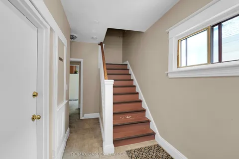 213 Geneva Street, ON L2R 4P9