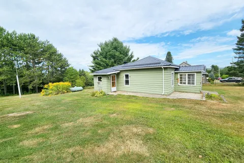 94 Paradise Road, ON K0J 2M0