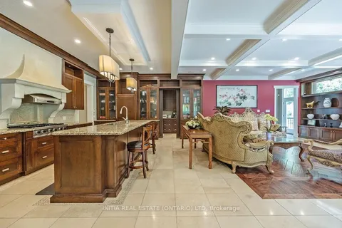 1339 Shore Road, ON N6K 4Z8