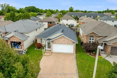 333 Lea Crescent, ON L3C 7J8