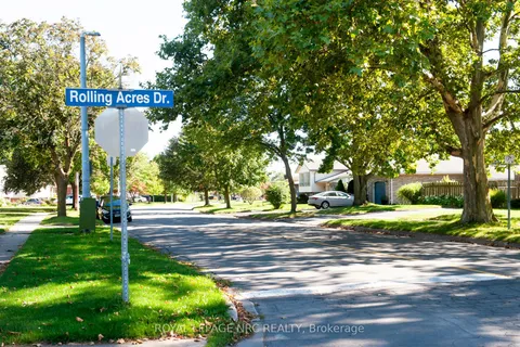 66 Rolling Acres Drive, ON L3C 3N3