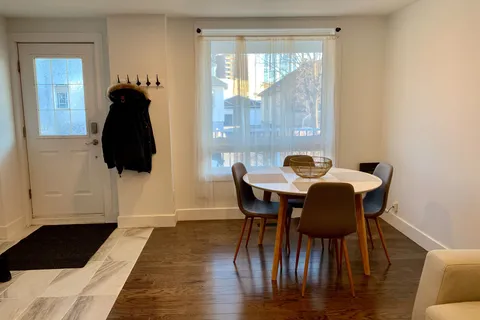 323 MONTFORT Street, ON K1L 5N5