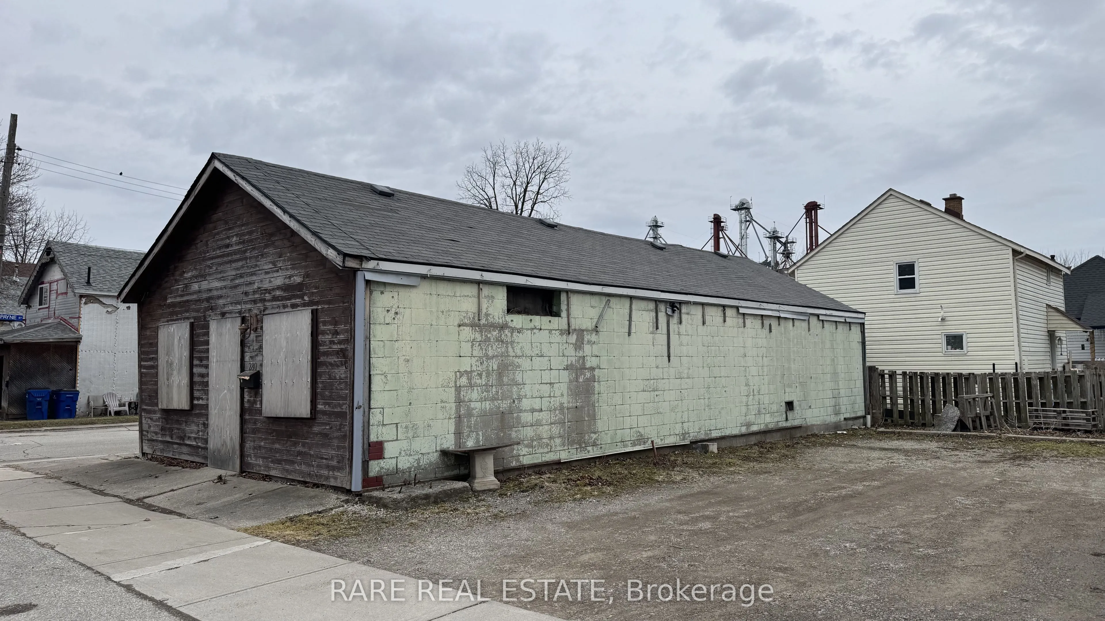 280 Park Street, ON N7M 3S3