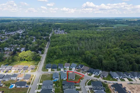 3571 Whispering Woods Trail, ON L0S 1N0