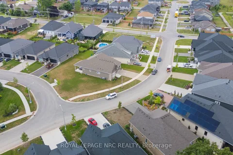 3571 Whispering Woods Trail, ON L0S 1N0