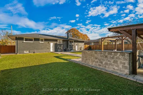 15 Andres Street, ON L0S 1J0