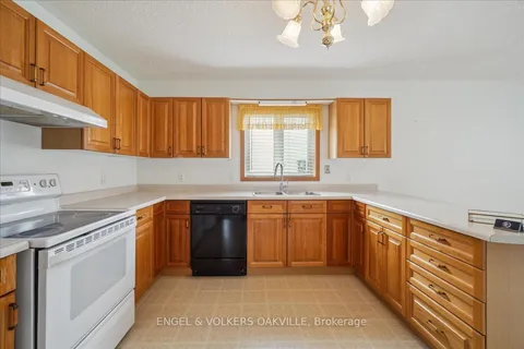 36 White Bark Way, ON N0B 1J0