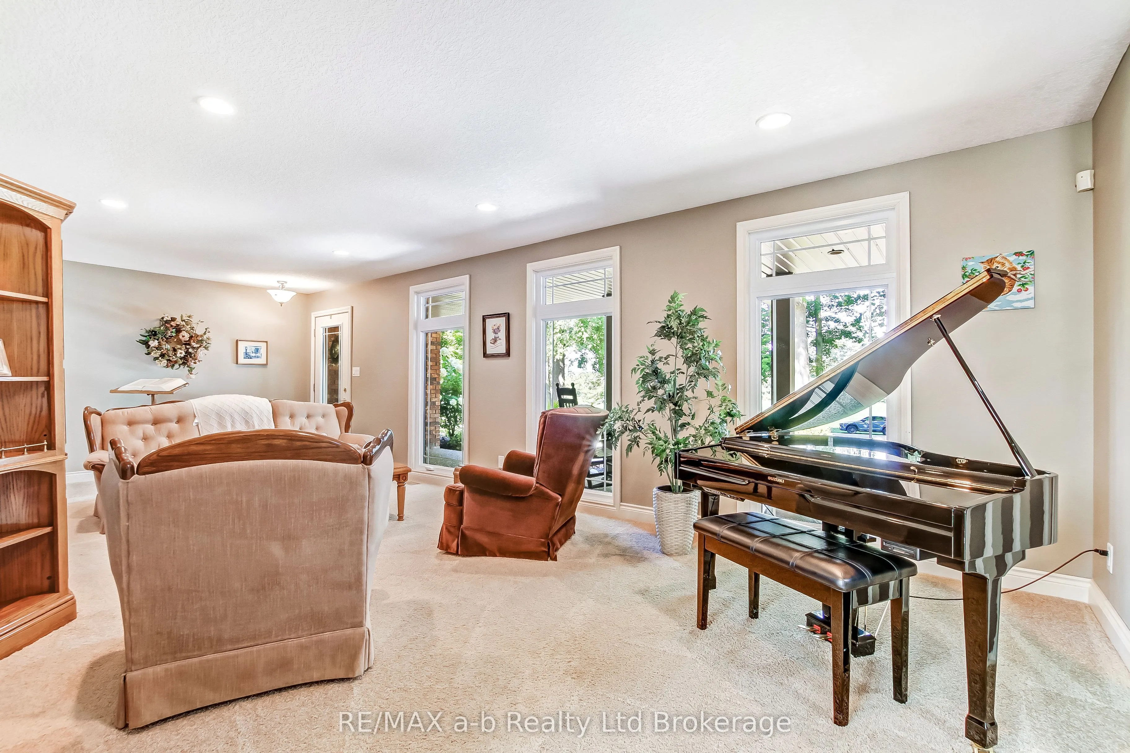 240 BURWELL ROAD N/A, ON N4G 4G7