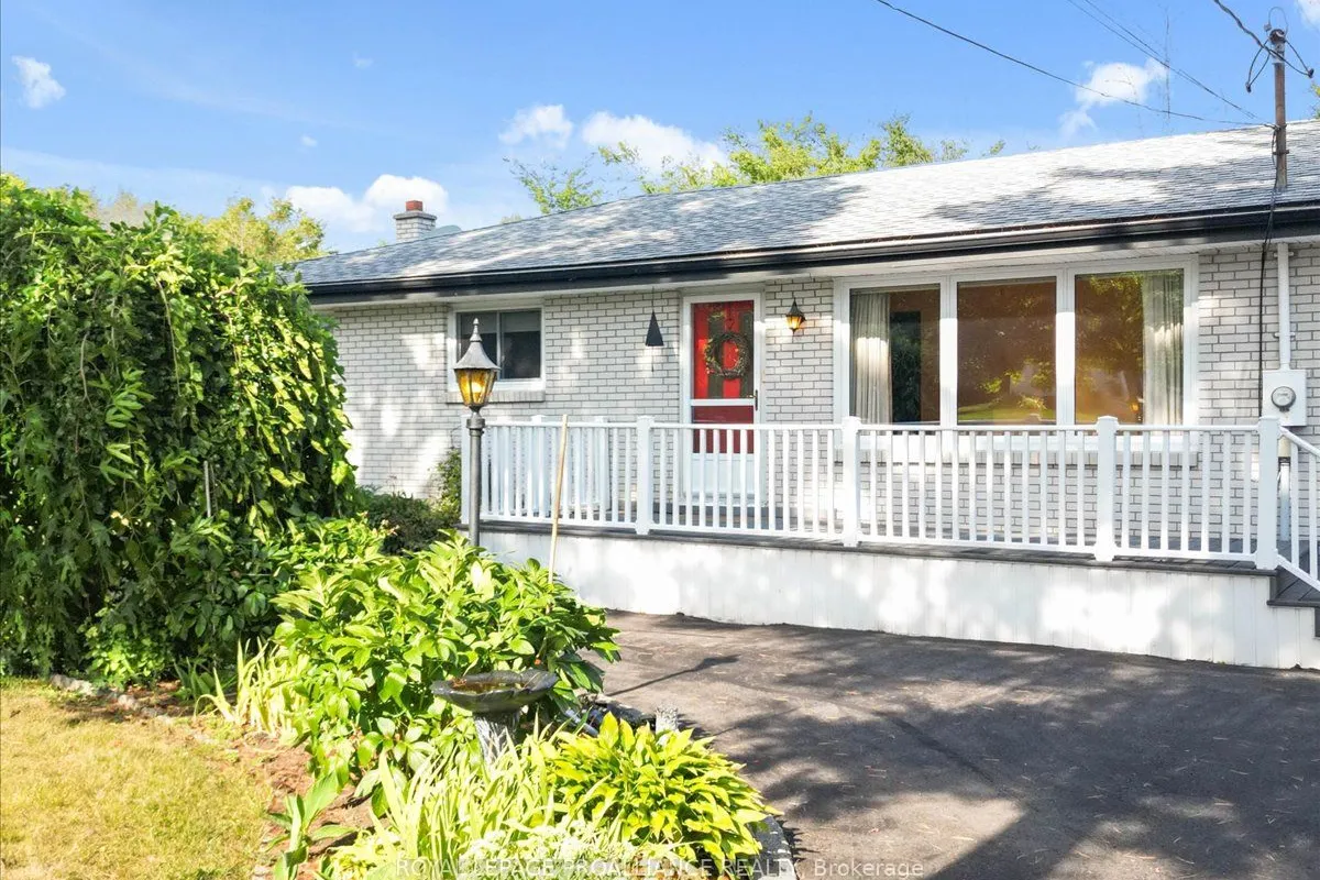 89 Point Anne Road, ON K8N 4Z4