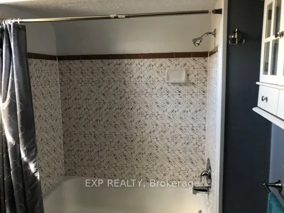 48 Kingsmount Street, ON L8S 3L3