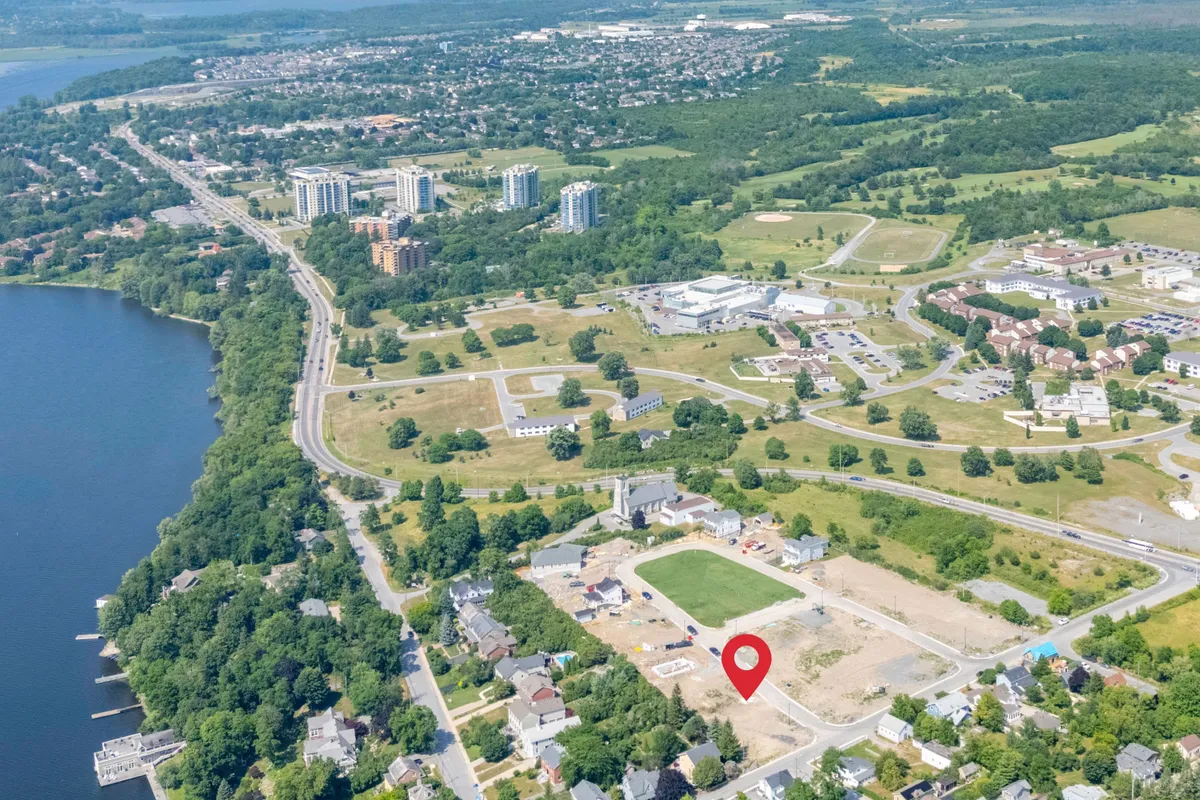 218 Old Kiln Crescent, ON K7K 0L7