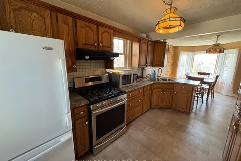 329 George Street, ON N5L 1C5