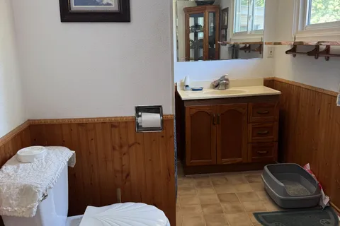 1640 Dominion Road, ON L2A 5M4