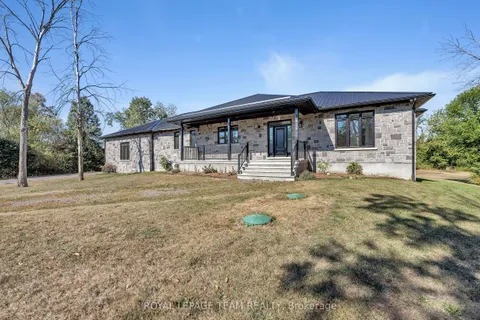 2500 Kearns Way, ON K4P 1R9