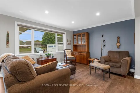 5073 Charles Street, ON L3J 0K5