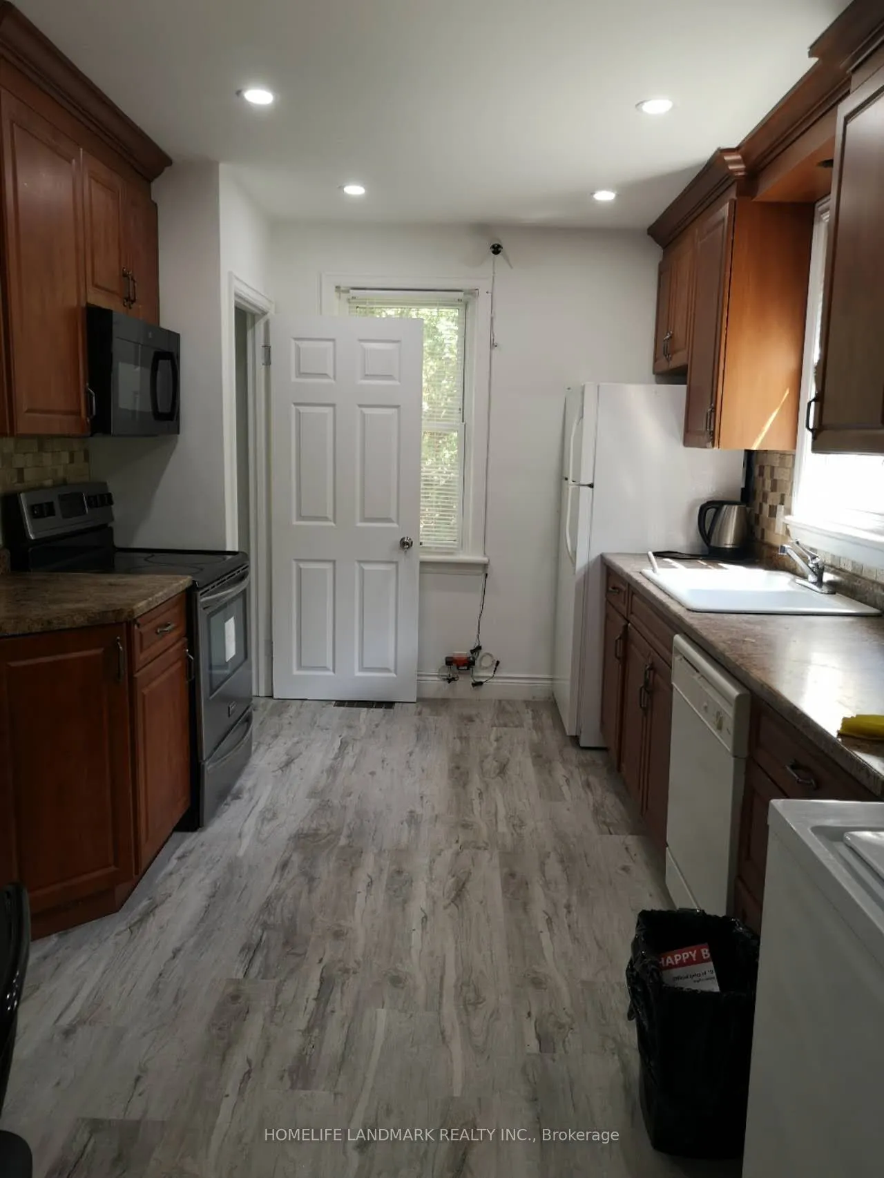 20 Ainslie Avenue, ON L8S 2J3