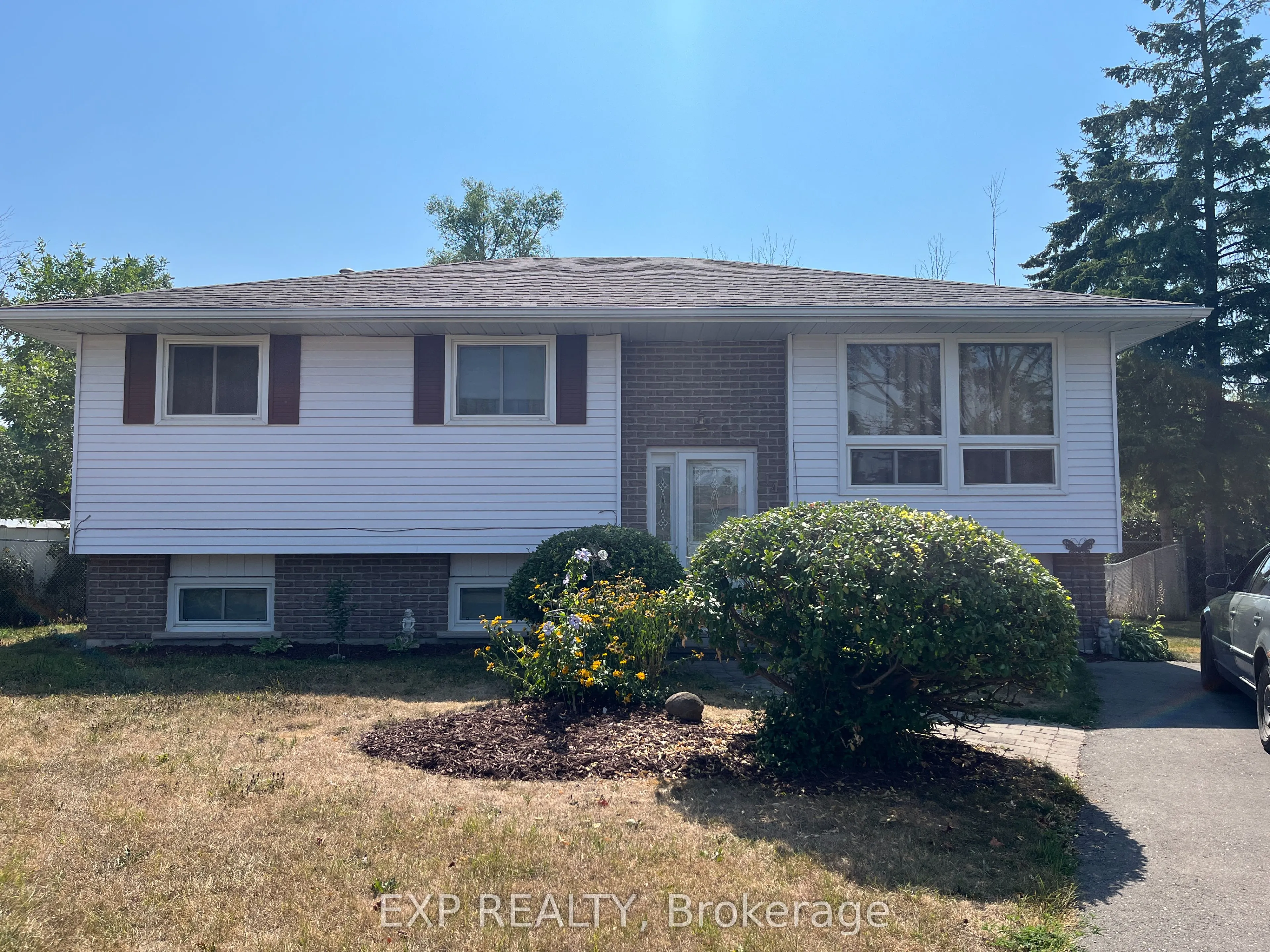 14 Dixie Place, ON K8P 5A9